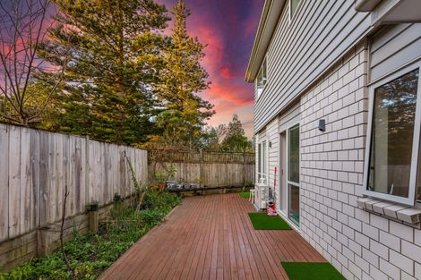 Photo of property in 45 Bordeaux Parade, Te Atatu South, Auckland, 0610