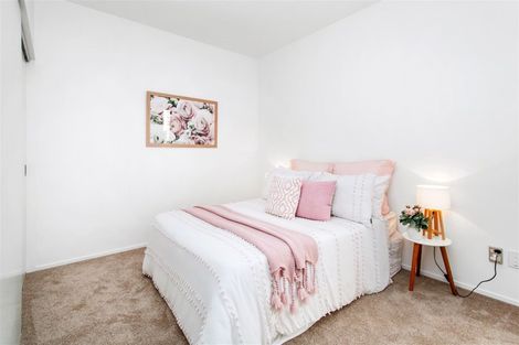 Photo of property in 30 Saddleback Grove, Karori, Wellington, 6012