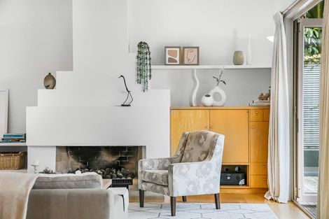 Photo of property in 2/2 Clifton Road, Hauraki, Auckland, 0622