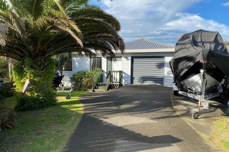 Photo of property in 26 Jean Place, Stanmore Bay, Whangaparaoa, 0932