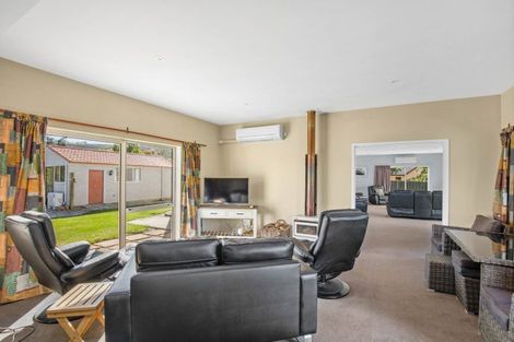 Photo of property in 27 Pisa Moorings Road, Mount Pisa, Cromwell, 9383