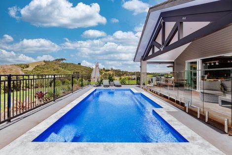 Photo of property in 8 Fernbird Grove, Kerikeri, 0294