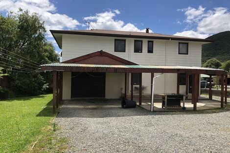 Photo of property in 11 Turners Road, Waikawa, Picton, 7220