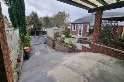 Photo of property in 100a Kawaha Point Road, Kawaha Point, Rotorua, 3010