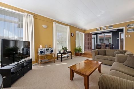 Photo of property in 21 Kiwi Street, Heretaunga, Upper Hutt, 5018