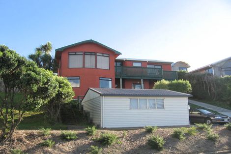 Photo of property in 43 Pikarere Street, Titahi Bay, Porirua, 5022