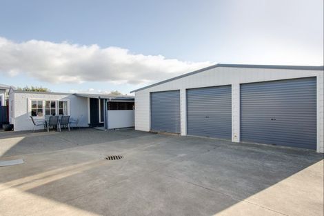 Photo of property in 12 Hinton Road, Taradale, Napier, 4112