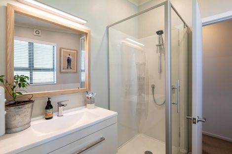 Photo of property in 314 Te Moana Road, Waikanae, 5036