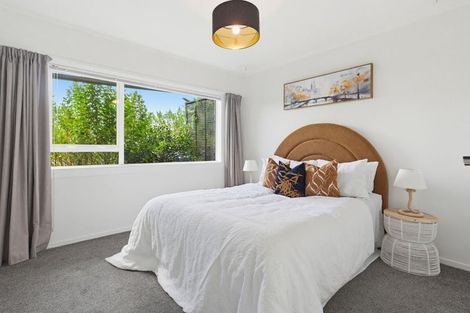 Photo of property in 1 Pleasant Road, Glen Eden, Auckland, 0602