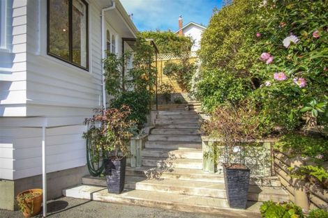 Photo of property in 16 Endeavour Street, Nelson South, Nelson, 7010