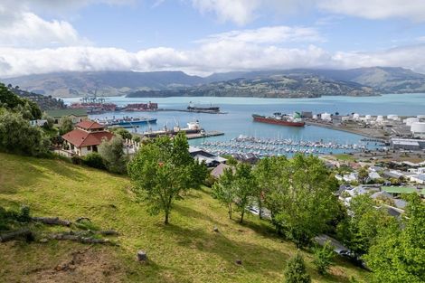 Photo of property in 18 Dudley Road, Lyttelton, 8082