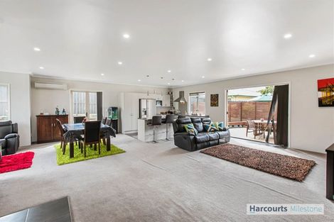 Photo of property in 14 Ebanjane Way, Clendon Park, Auckland, 2103