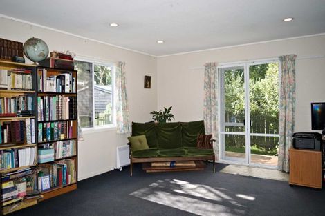 Photo of property in 2/33 Egremont Street, Belmont, Auckland, 0622