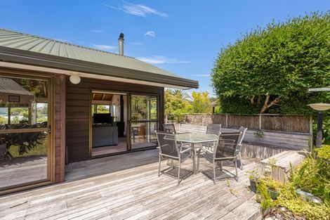 Photo of property in 28 Centennial Drive, Whitianga, 3510