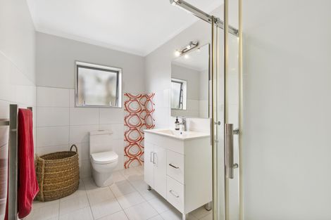 Photo of property in 43 Cape Vista Crescent, Pukekohe, 2120