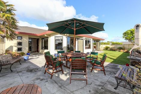 Photo of property in 1 Rotokare Crescent, Whalers Gate, New Plymouth, 4310