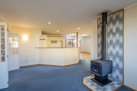 Photo of property in 9 Dawick Street, Foxton Beach, Foxton, 4815