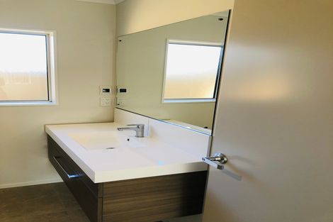 Photo of property in 36 Rochdale Drive, Churton Park, Wellington, 6037