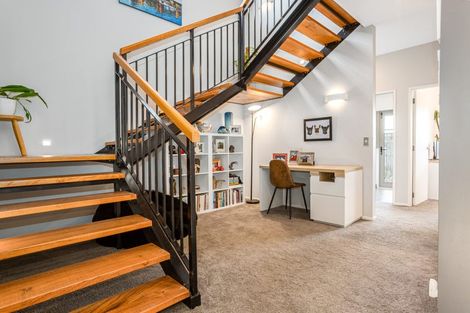 Photo of property in 61 Quadrant Heights, Paraparaumu, 5032