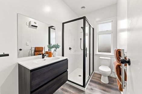 Photo of property in 186 Wainoni Road, Avondale, Christchurch, 8061