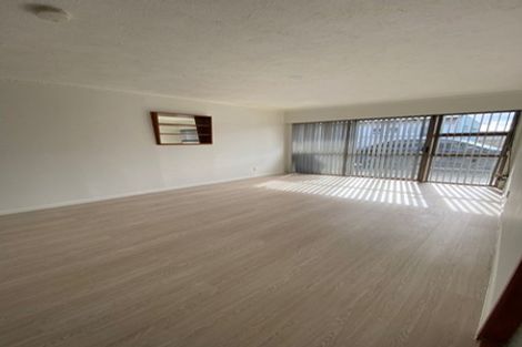 Photo of property in 4/215 Shirley Road, Papatoetoe, Auckland, 2025