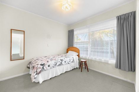 Photo of property in 2/7 Evelyn Place, Hillcrest, Auckland, 0627