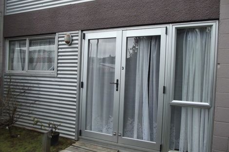 Photo of property in 3/126 Redwood Avenue, Tawa, Wellington, 5028