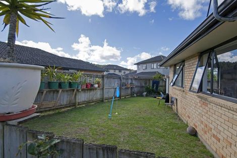 Photo of property in 7 Misty Valley Drive, Henderson, Auckland, 0612