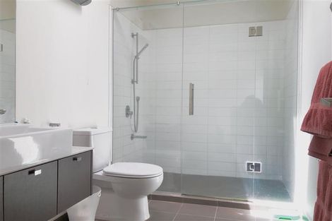 Photo of property in 76l Edmonton Road, Henderson, Auckland, 0612