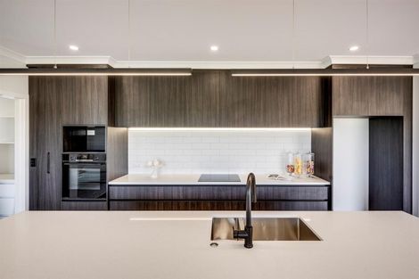 Photo of property in 15 Arihi Crescent, Frimley, Hastings, 4120