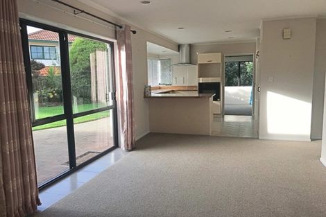 Photo of property in 11 Chiania Place, Somerville, Auckland, 2014