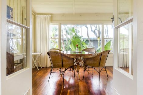 Photo of property in 27 Bournemouth Terrace, Murrays Bay, Auckland, 0630