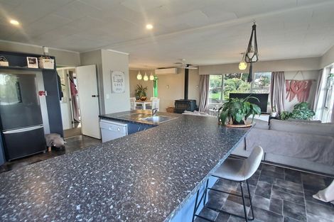 Photo of property in 10 Leeton Drive, Waipukurau, 4200