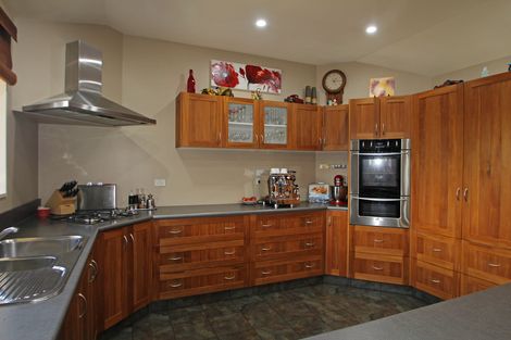 Photo of property in 17 Charles Street, Weston, Oamaru, 9401