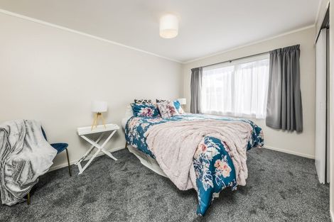 Photo of property in 3/136 Shifnal Drive, Randwick Park, Auckland, 2105