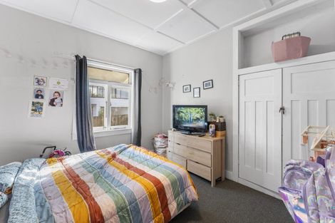 Photo of property in 4050 Great North Road, Glen Eden, Auckland, 0602