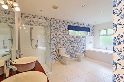 Photo of property in 100 Tironui Drive, Taradale, Napier, 4112