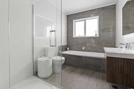 Photo of property in 18 Taitonga Lane, Stanmore Bay, Whangaparaoa, 0932