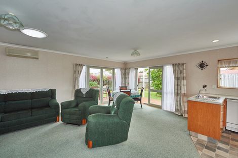 Photo of property in 12a Hurley Place, Awapuni, Palmerston North, 4412