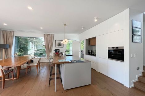 Photo of property in 9a Beacon Avenue, Campbells Bay, Auckland, 0630