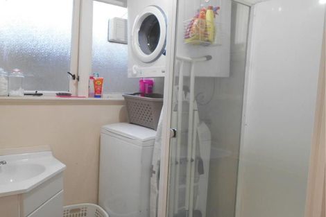 Photo of property in 98a Northland Road, Northland, Wellington, 6012