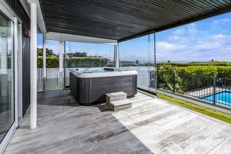 Photo of property in 38 Seacliffe Avenue, Belmont, Auckland, 0622