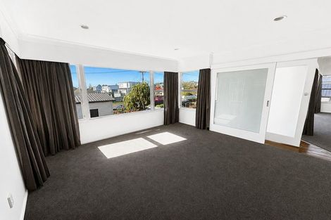 Photo of property in 141 Bucklands Beach Road, Bucklands Beach, Auckland, 2012