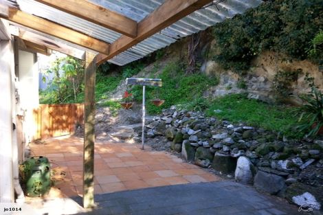 Photo of property in 120 Shakespeare Road, Bluff Hill, Napier, 4110