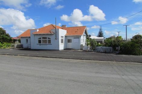 Photo of property in 14 Ruawai Wharf Road, Ruawai, 0530