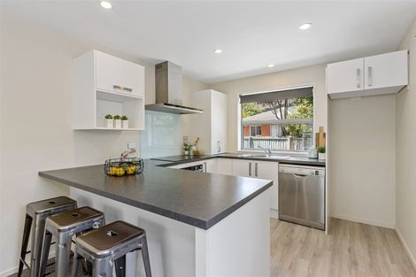 Photo of property in 1/6 Pawaho Place, Heathcote Valley, Christchurch, 8022