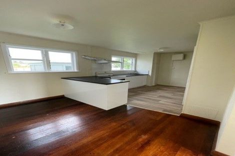 Photo of property in 13 Kauri Street, Levin, 5510