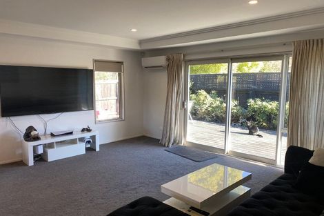 Photo of property in 2/23 Wakelin Place, Redwood, Christchurch, 8051