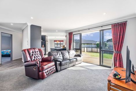 Photo of property in 3 Margaret Place, Waiuku, 2123