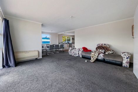 Photo of property in 19 Grange Street, Winton, 9720